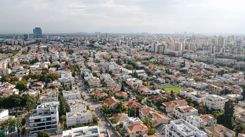 חולון
